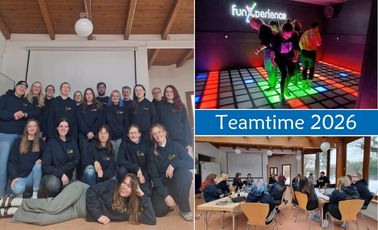 Bildercollage von der Teamtime in Hannover. Links sieht man das gesamte Schulungsteam, rechts oben den Ausflug in die funexperience und unten die konzentrierte Arbeit am Handout. Dabei sitzen sie an zwei Gruppentischen zusammen und diskutieren.